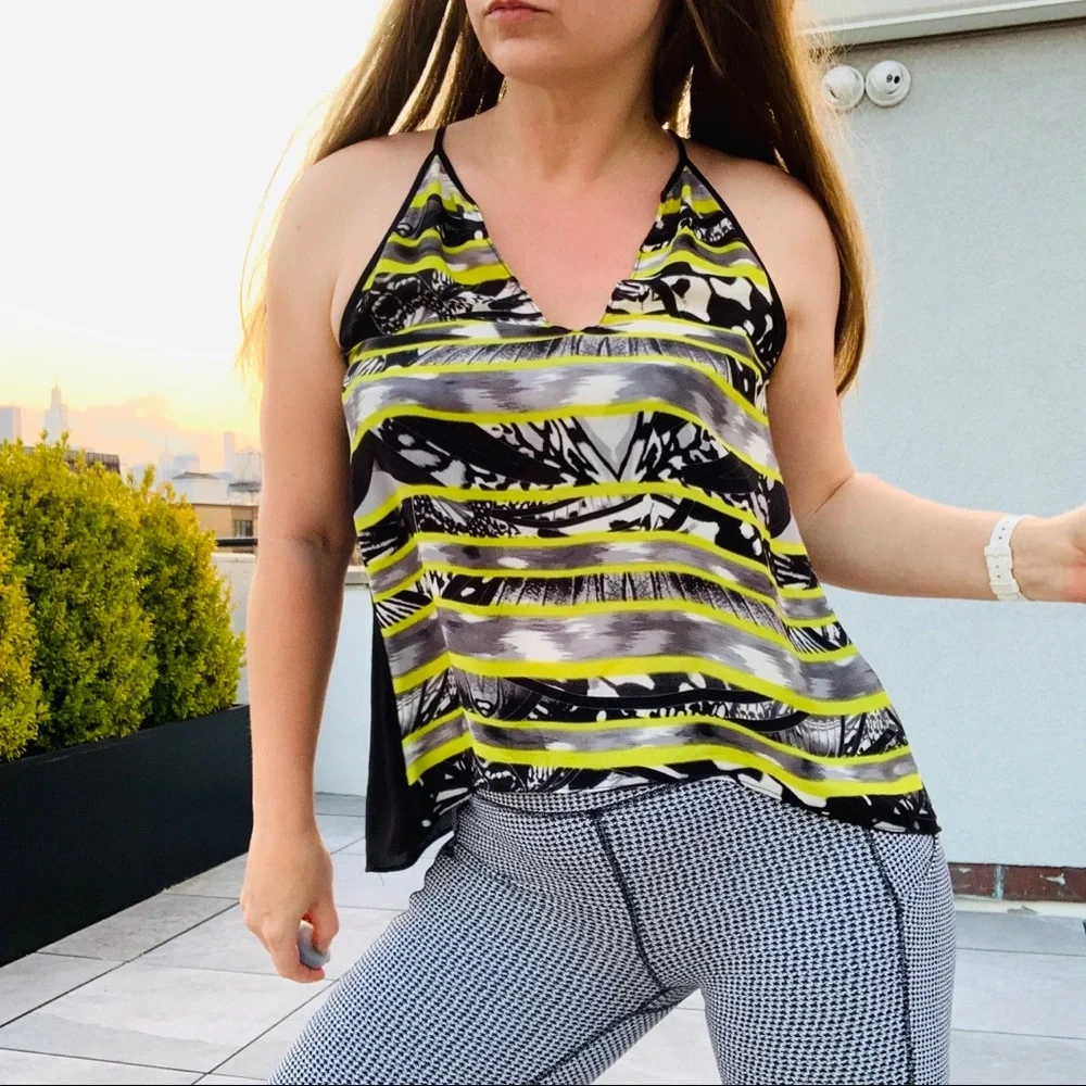 Parker Genuine Silk Wrap Cut Out Back Cami Blouse Modern Abstract City Wall Art - Picture 10 of 15